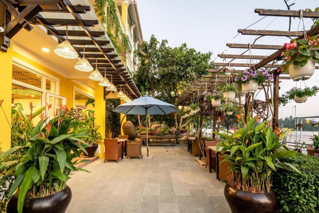 Triple Riverside Hoian