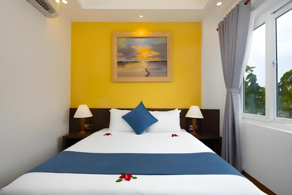 Triple Riverside Hoian