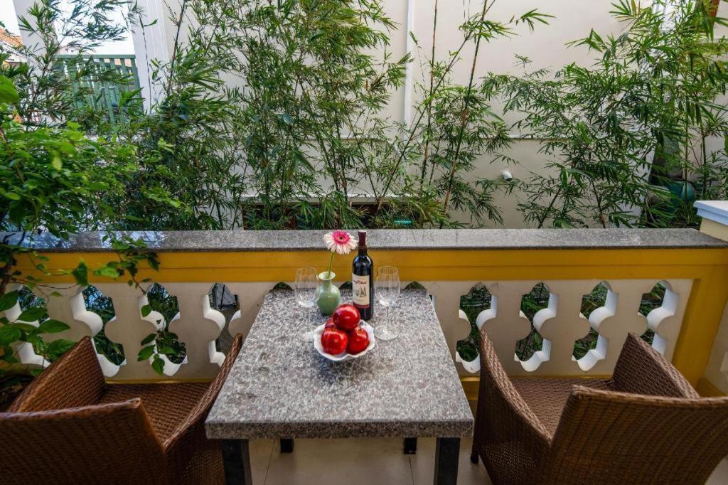 Triple Riverside Hoian Hotel