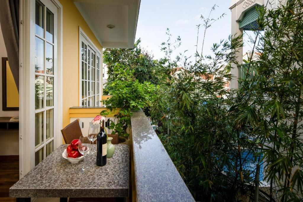 Triple Riverside Hoian 3*